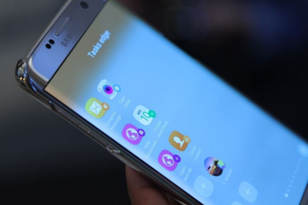 Samsung Galaxy S8 Plus (SM-G955F)