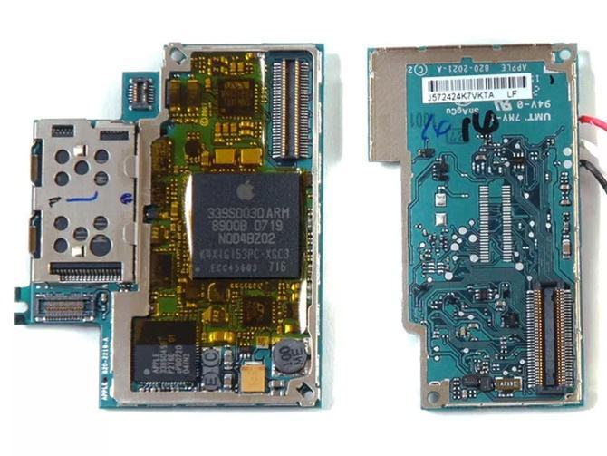 3 điều bạn có thể học được từ "teardown" iPhone X
